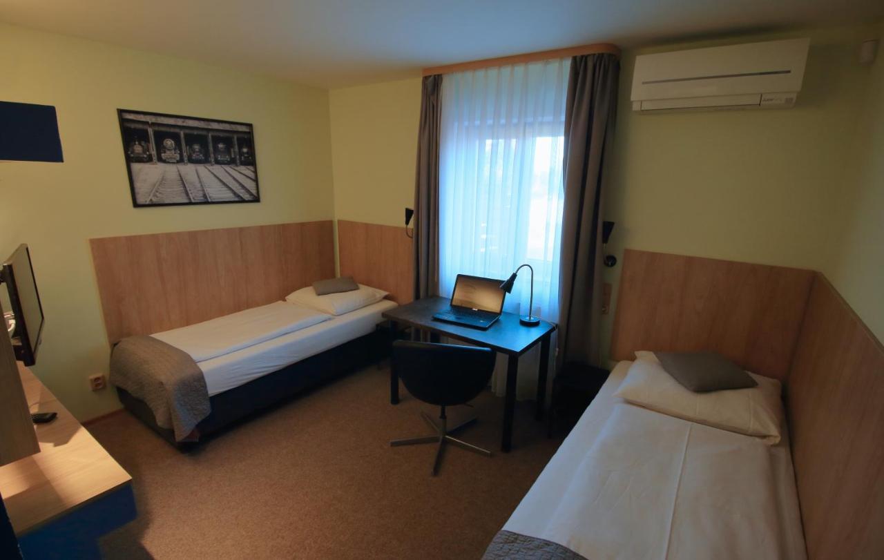 U Admirala Otel Kladno Dış mekan fotoğraf